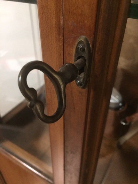 Vitrinen: Vitrine Antik  Biedermeier Abschliessbar Unikat? – Gebraucht aus menziken von Roc3 4