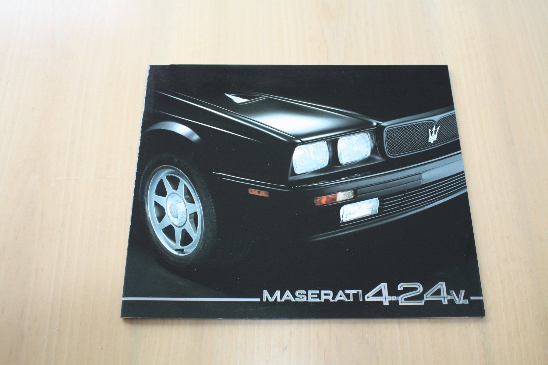 Maserati Documenti: Maserati 4.24v Prospekt/Brochure – Usato da Wikon venduto da erwin400