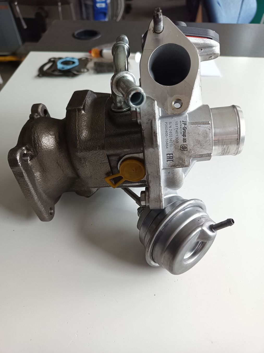 Ford Tutti pezzi di ricambio auto: Turbolader Turbo Ford 1.0 EcoBoost – Nuovo (secondo la descrizione) da Oberegg venduto da A-Z.Handel.Loehrer 5