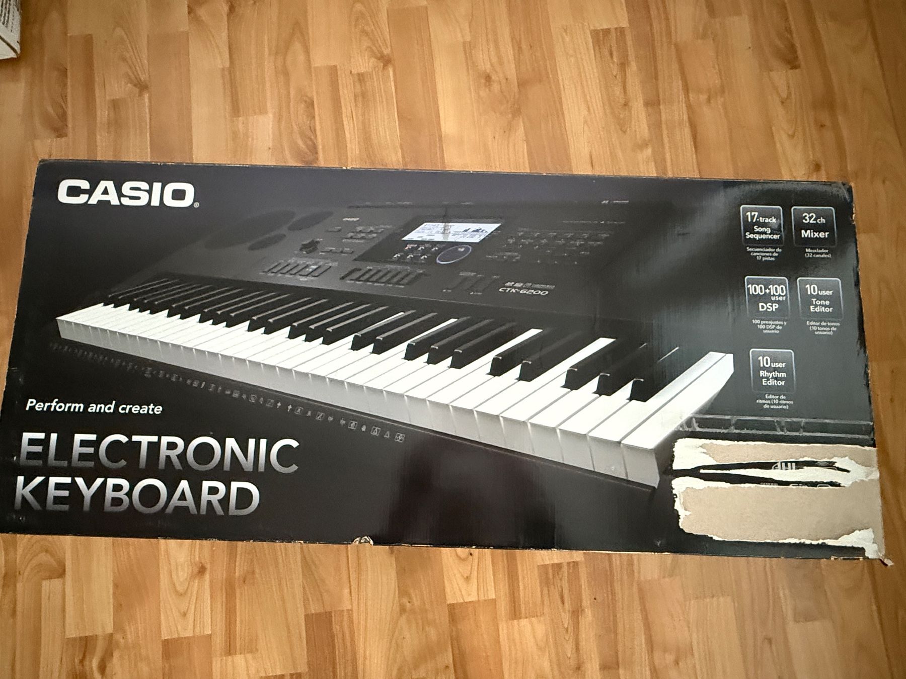 Casio Strumenti musicali: Casio ELECTRONIC KEYBOARD CTK-6200 mit orginal Verpackung – Usato da Niederuzwil venduto da bentorem