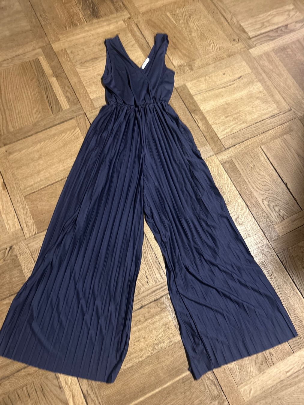 Jumpsuits: Jumpsuit von ABOUT YOU – Neuf (Voir description) à Dielsdorf par cjanett