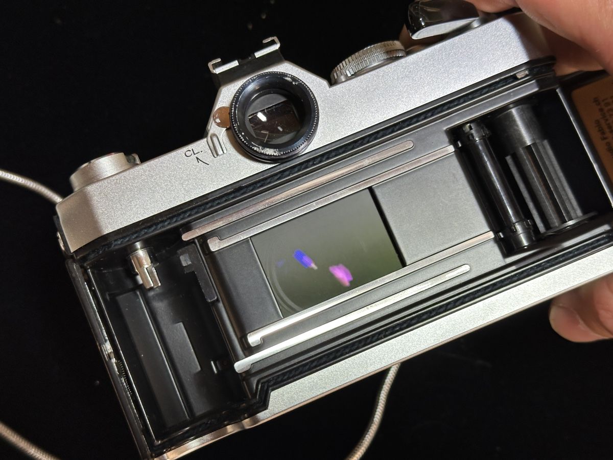 Konica Fotocamera: Konica Autoreflex T3 mit Konica Hexanon AR 50mm F/1.4 – Usato da Wädenswil venduto da HobbyZimmer 5