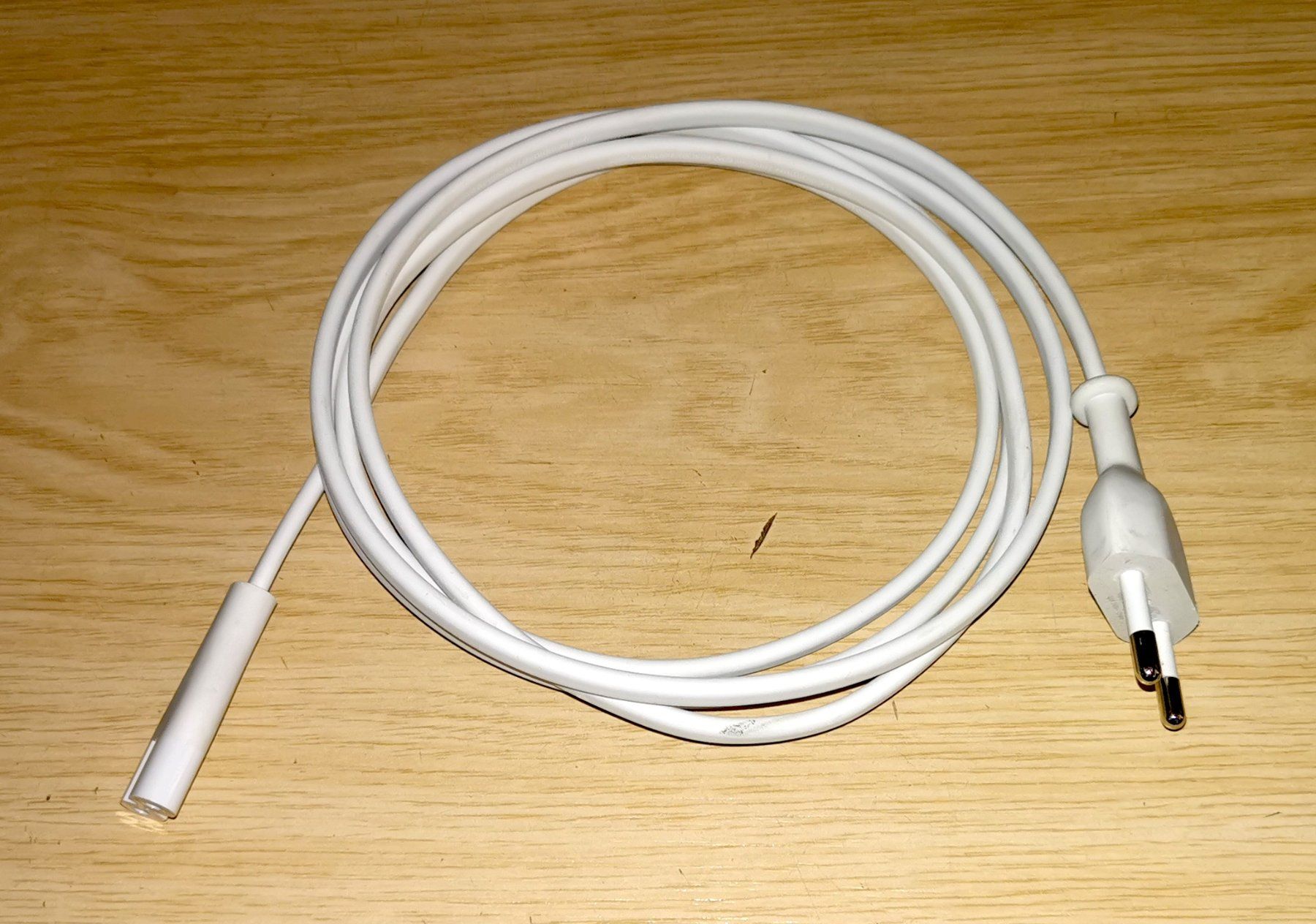 Apple Modem & Router: Apple AirPort Express A1392 (2nd Generation) – Usato da Degersheim venduto da uGod 3