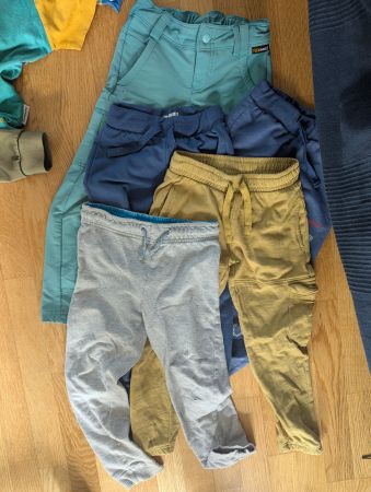 Kleiderpaket Jungs 116 und 122. Ab 1.-