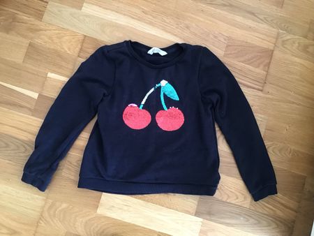 H&M Pullover, Gr. 134/140, dunkelblau, Pailletten Kirsche🍒