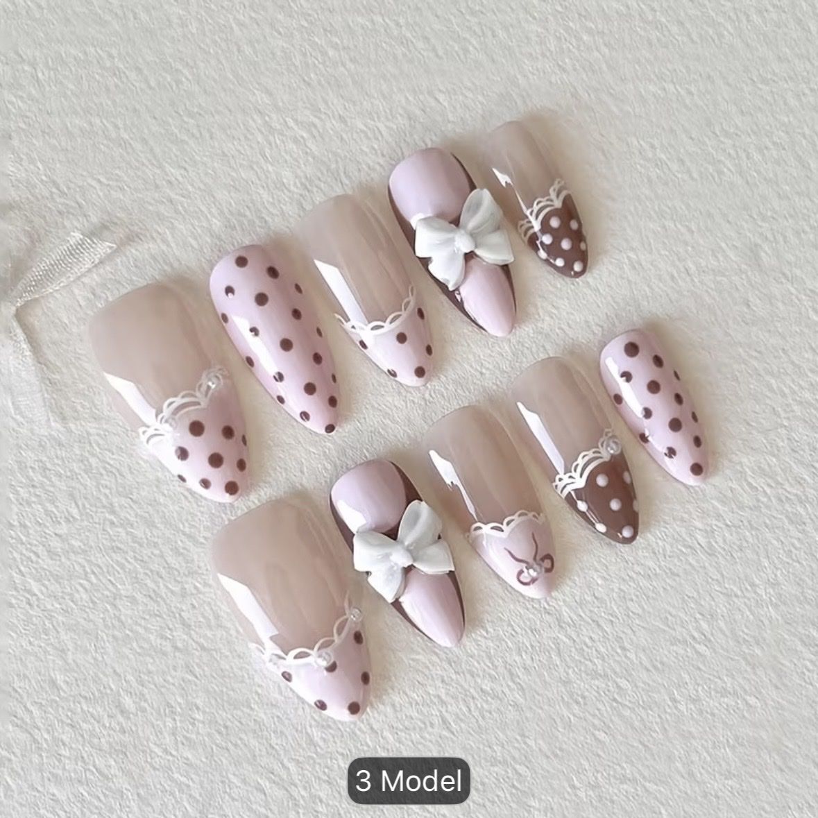 Unghie finte: False Nails Set Brown Polka Dot Bow used – Usato da solothurn venduto da mil_ja.t