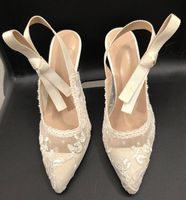 Cremefarbene Spitzen-Pumps mit Slingback  Gr. 36 