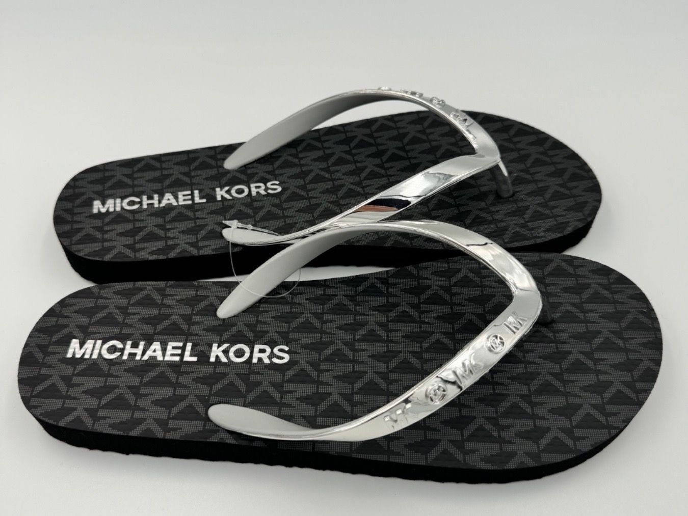 Michael Kors Scarpe da donna: Michael Kors Flip Flops Grösse 36 – Nuovo e nell'imballaggio originale da Wiedlisbach venduto da Sistershop