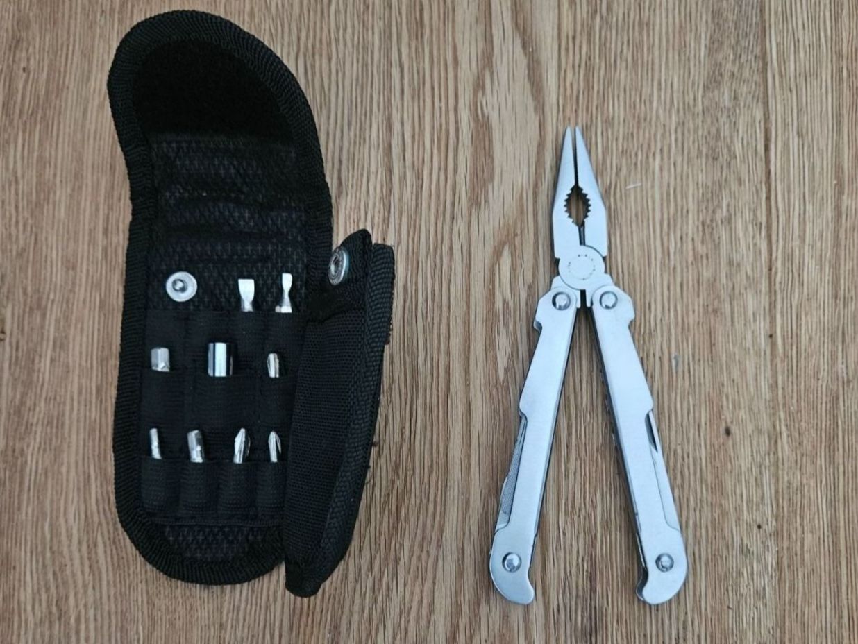 Taschenmesser: Taschenmesser Multitool (Leatherman-Style) – Gebraucht aus Bern von Respirit 1