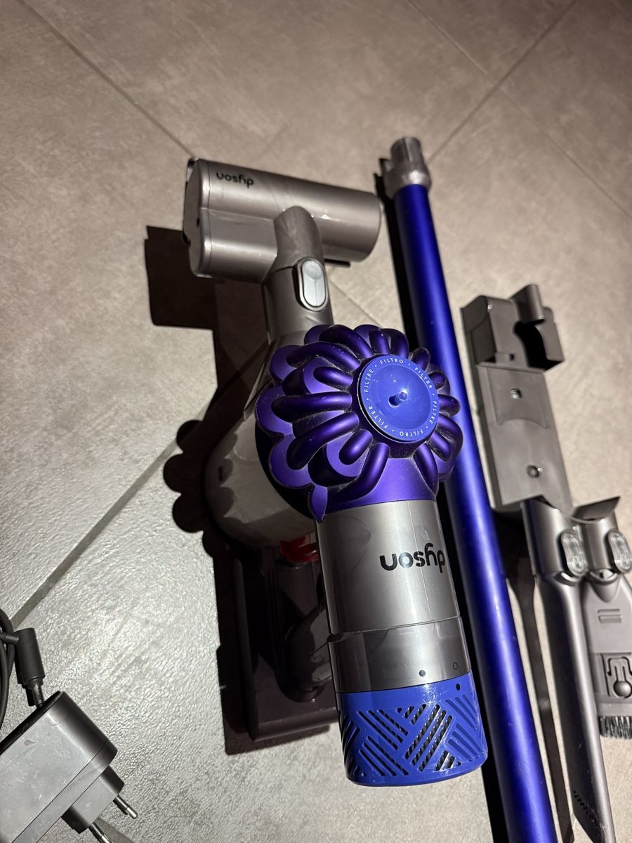 Dyson Aspirapolveri & Accessori: Dyson v6 Defekt  – Difettoso da Claro venduto da KarinS84 1