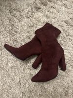 Burgundy suede heeled ankle boots (Made in Italy 🇮🇹)