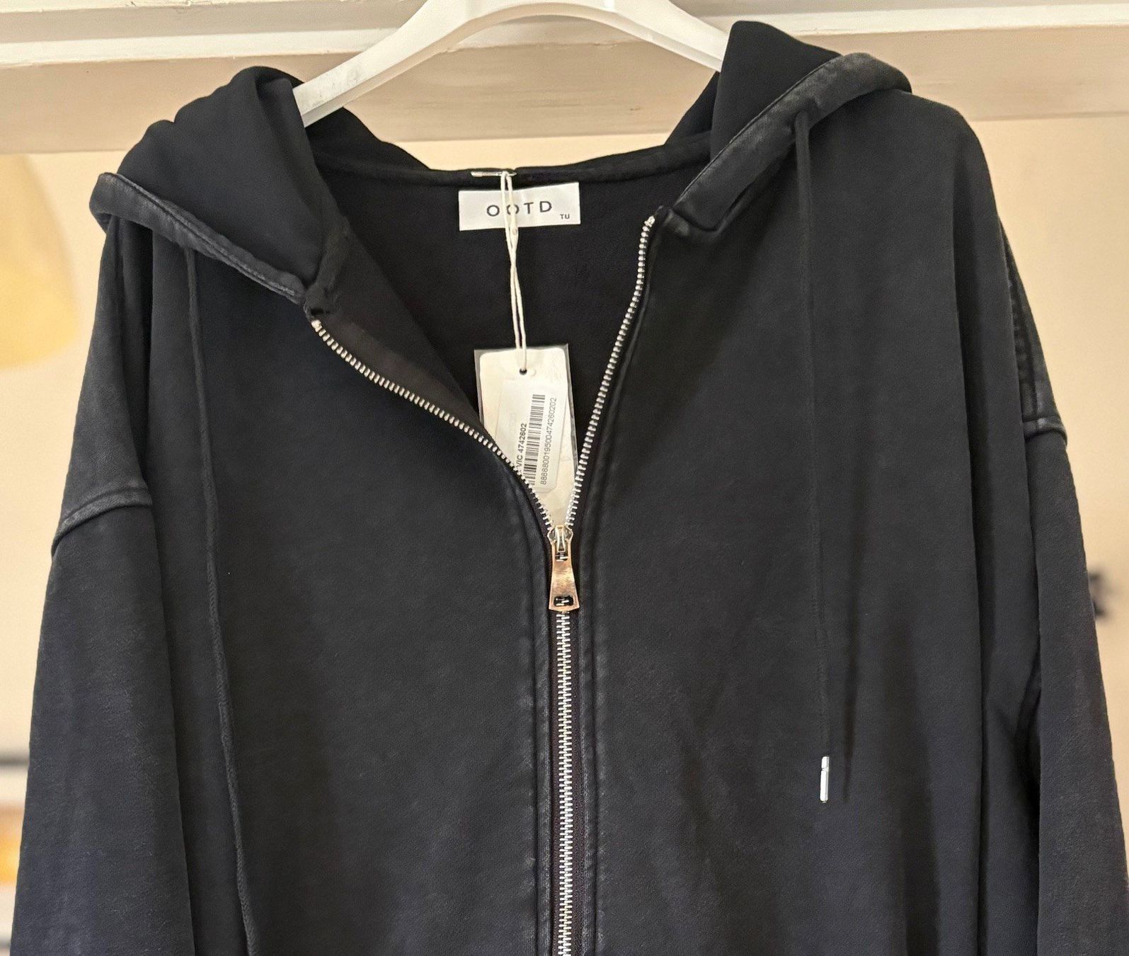 Maglioni & Felpe: BUGS BUNNY SWEAT-HOODIE MIXT COTON! M – Nuovo e nell'imballaggio originale da Locarno venduto da NicoNion 4