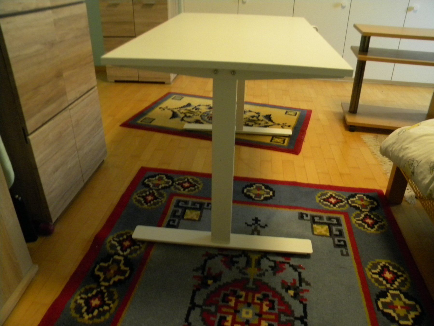 Ikea Tische: Höhenverstelbbarer Tisch – Gebraucht aus Bühler von Wini100 4