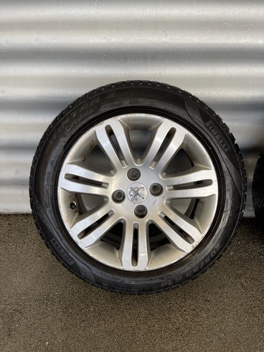 Pirelli Pneus & Kompletträder: Peugeot Pneu – Gebraucht aus Kölliken von oingi72 2