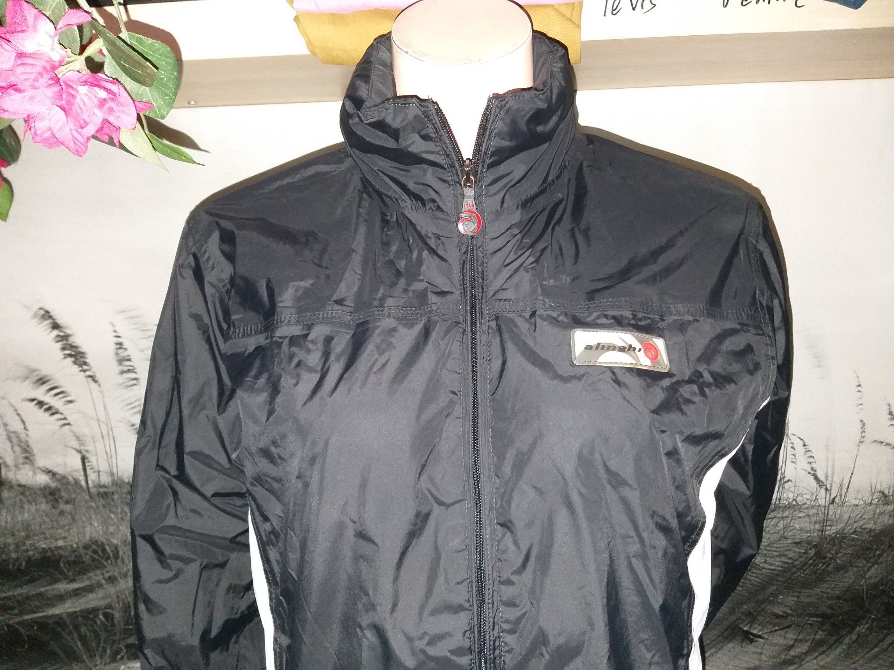 Giacche: Veste / Jacke ALINGHI    Taille / Grosse M ..... – Usato da Cossonay-ville venduto da Super-Price-Quality 1