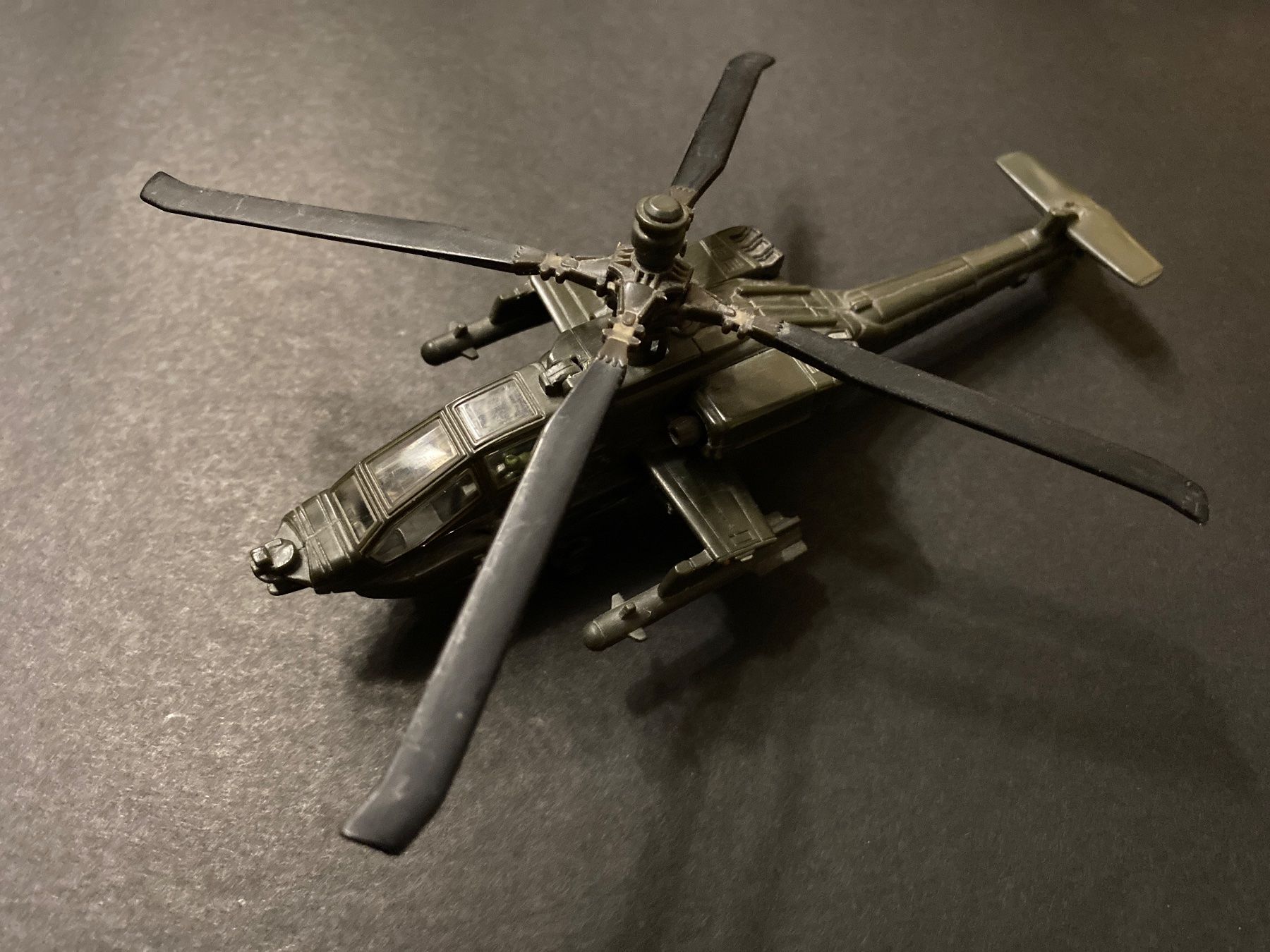 Spielzeuge: Apache Helikopter 🚁 Spielzeug – Gebraucht aus St. Gallen von Mit_Preisvorschlag