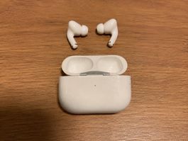 Apple AirPods Pro 2 mit Ladecase selten verwendet