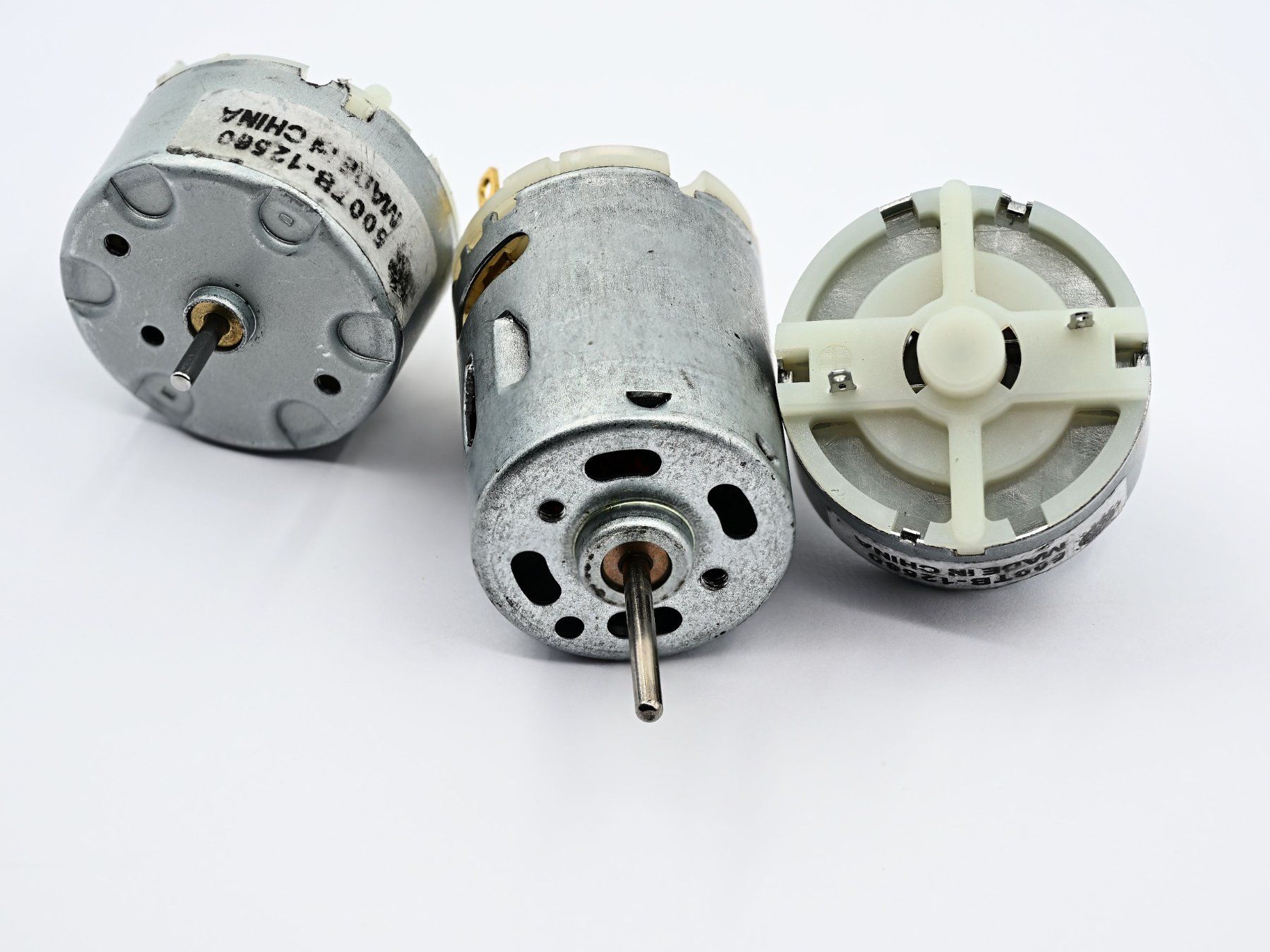 Motoren: 3 Minimotoren Gleichstrom – Gebraucht aus Dürnten von puumies