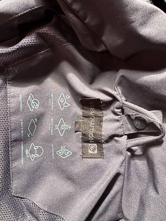 Trevolution Giacche: Regenjacke – Usato da Ebmatingen venduto da F.Bullet 3