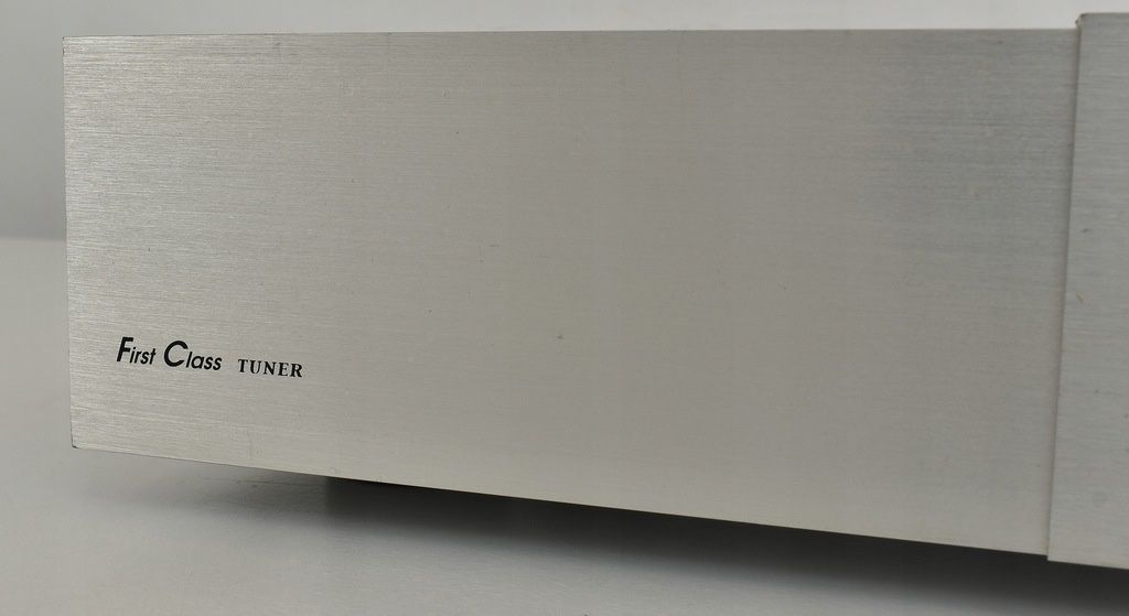 Radios: Arcus  First Class High End Tuner – Gebraucht aus Trimbach von SABO-61 7