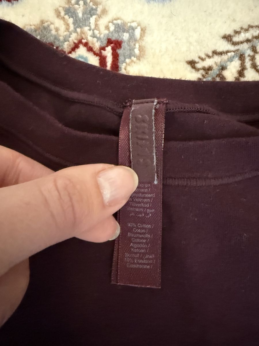 Skims Top: Burgundy Skims Longsleeve – Nuovo (secondo la descrizione) da Luzern venduto da Itsclaire 4