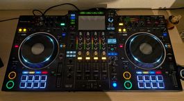 XDJ-XZ inkl. Decksaver & Case