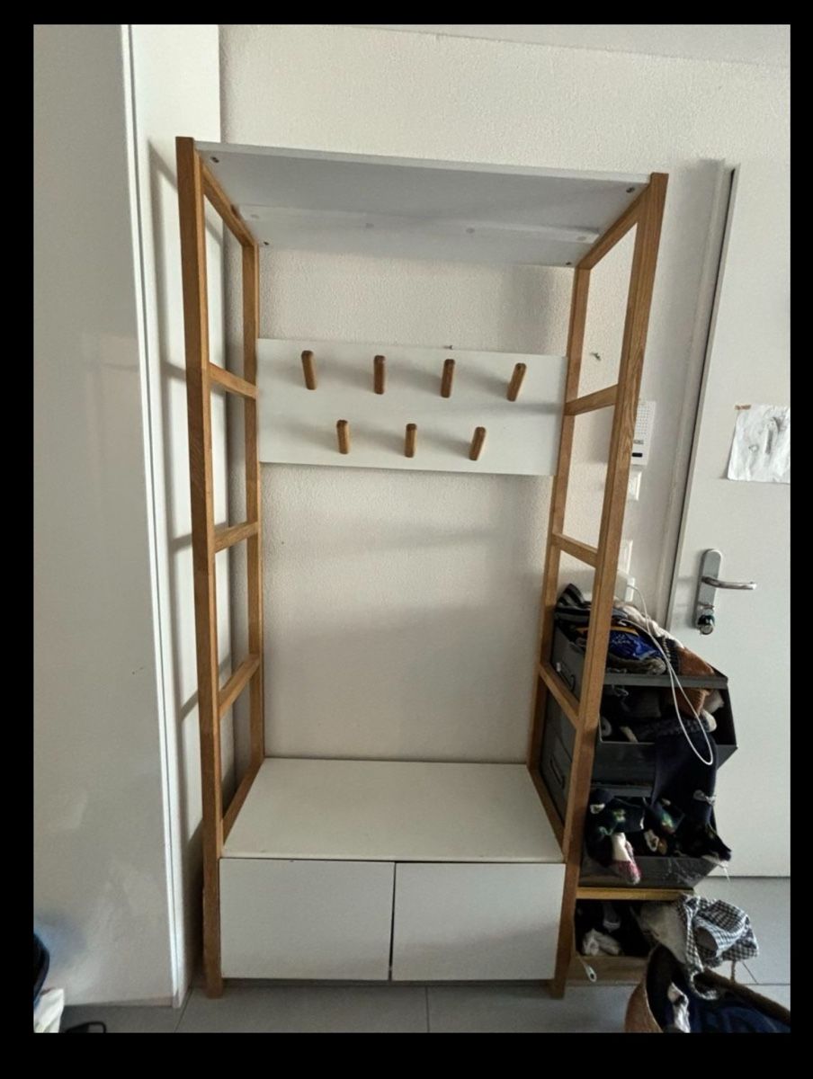 Guardaroba: Eingangsgarderobe  H-180cm L-60cm P-35cm – Usato da zürich venduto da mariegou