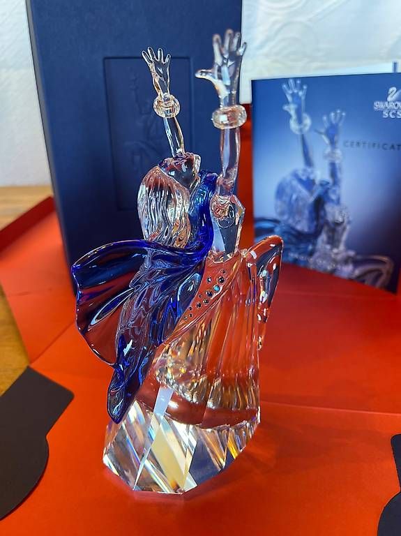 Swarovski Statuette: Swarovski SCS Isadora, édition limitée 2002, avec boîte. – Nuovo e nell'imballaggio originale da Pensier venduto da motofan99 1