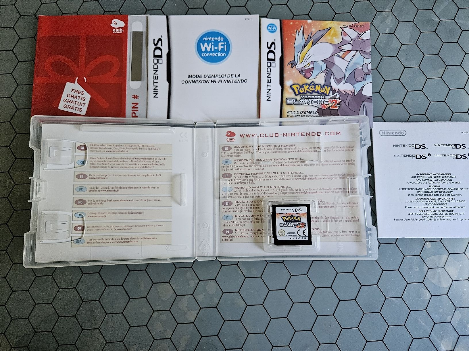 Nintendo Giochi: Nintendo ds Pokémon Version Blanche 2 – Usato da Genève venduto da Pedro67 1