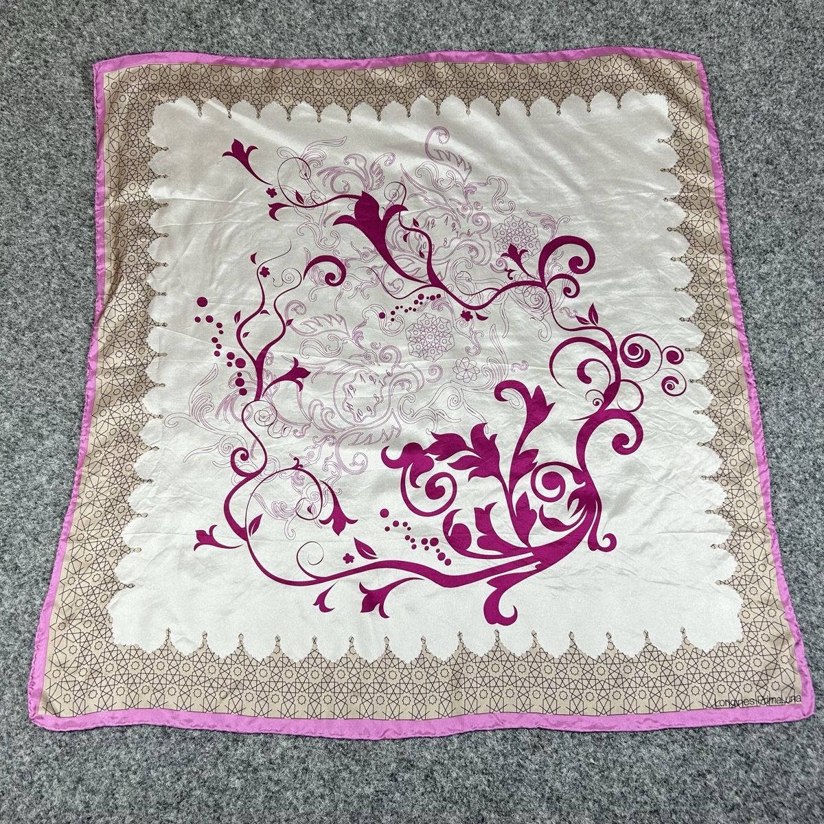 Foulards, Tücher & Schals:  Longines PrimaLuna scarf silk  – Neu (gemäss Beschreibung) aus La Sagne NE von Matlasape