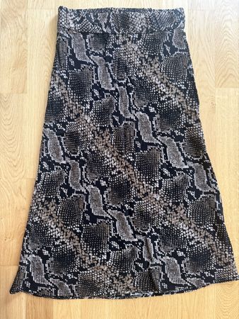 Zara Schlangenmuster Rock