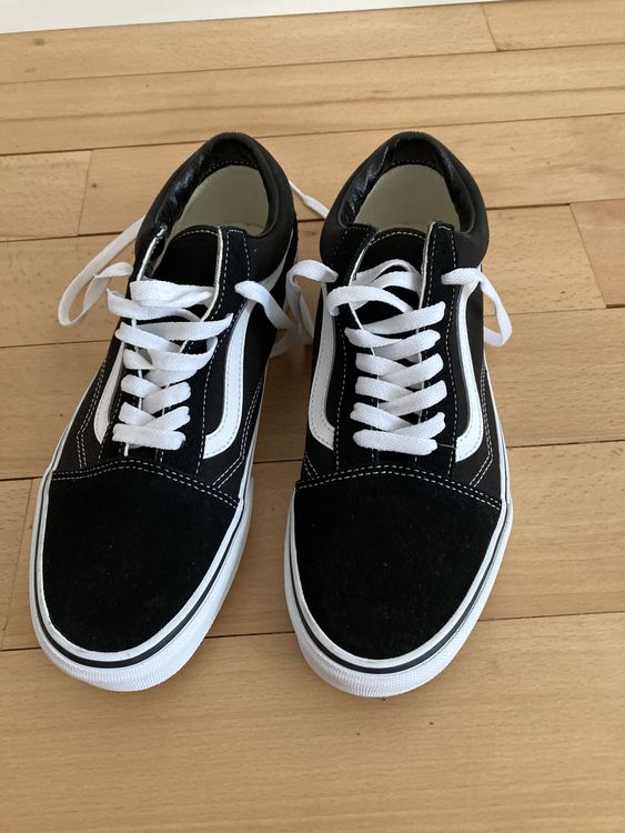 Vans Scarpe da uomo: Vans Old Skool Gr. 42.5 Schwarz/Weiss Unisex – Nuovo e nell'imballaggio originale da Bern venduto da obietrice01 2