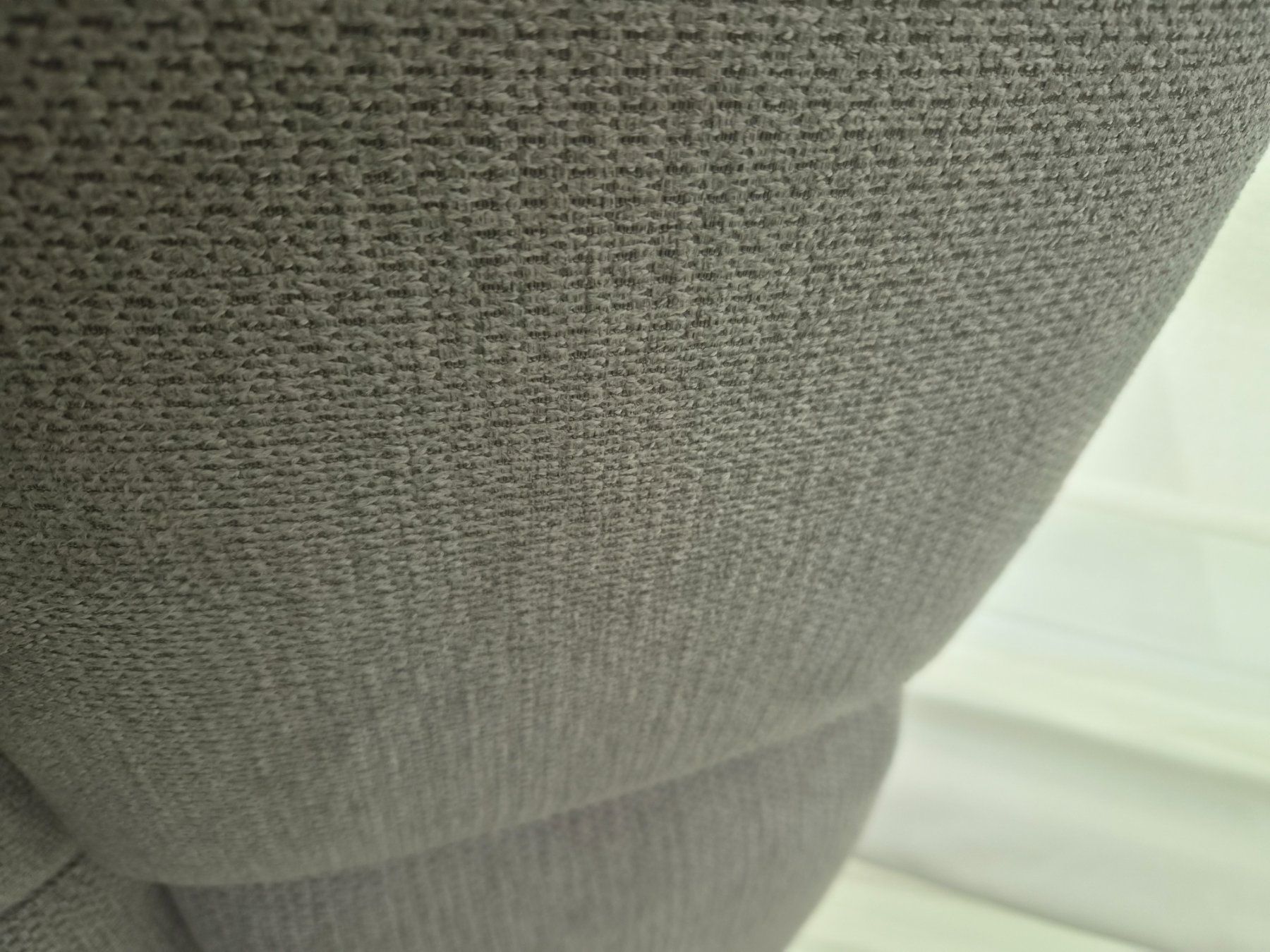 Livique Divani: Livique Sofa "Simba" in der Farbe hellgrau – Usato da Wettswil venduto da Madsor 3