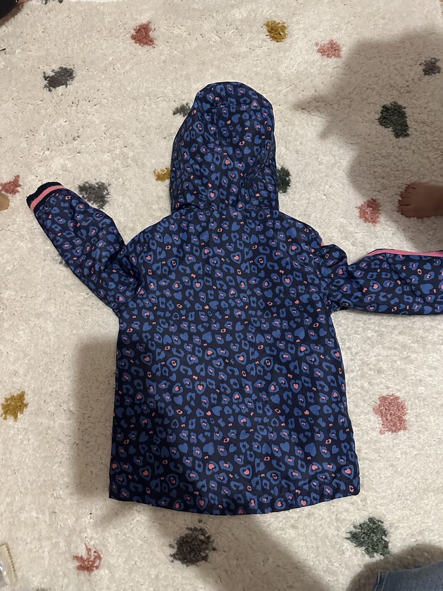 C&A Giacche & Cappotti: Übergangsjacke Grösse 104 – Usato da Zürich venduto da Essences 2