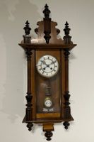 Antike Wanduhr / Pendeluhr