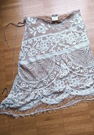 Gonna D&G pizzo taglia 44 beige bianco usata