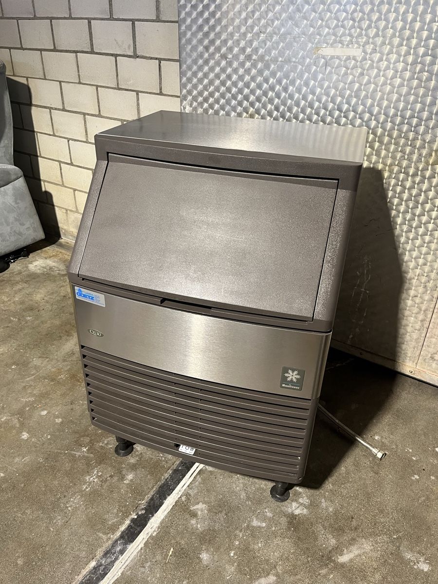 Appareils de cuisine: Eiswürfelmaschine, – D'occasion à Wohlen AG par Moh80 3