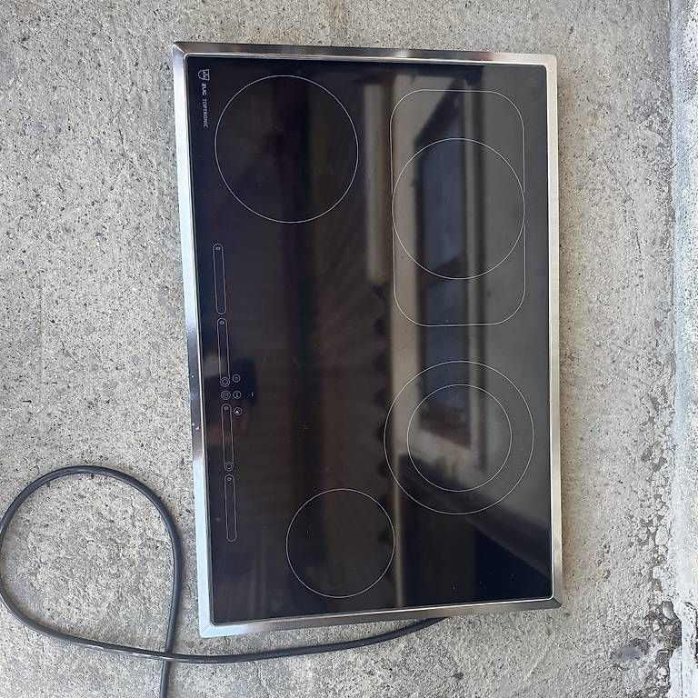 V-Zug Cucine: V-Zug Toptronic Kochfeld – Usato da Künten venduto da buli76 1
