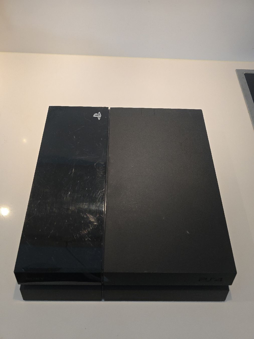 Sony Console: Playstation 4 nur console – Usato da Chur venduto da mig_rsw7