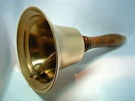Große Tisch Glocke Schulglocke Messing Holzgriff 33 cm