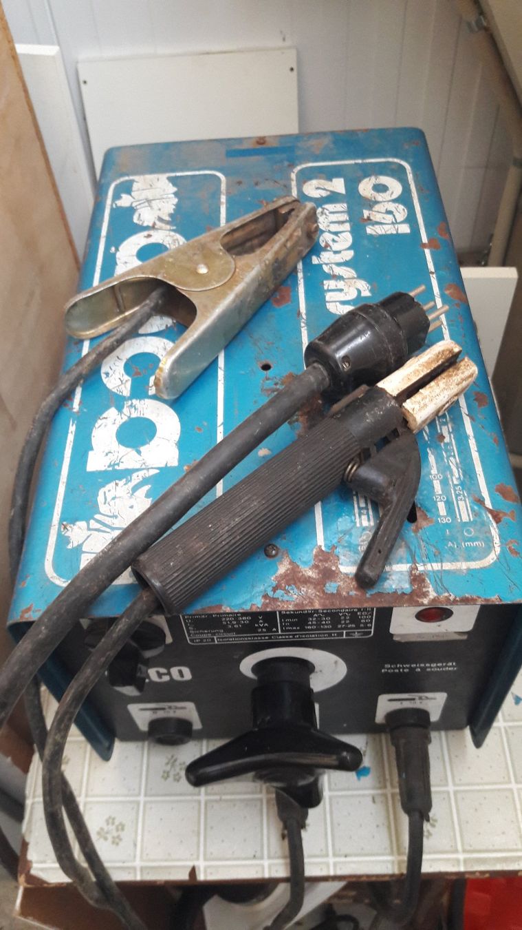 Saldatori: schweissgerät Deca 380 volt 160A (2736) – Usato da Laufen venduto da Mann455
