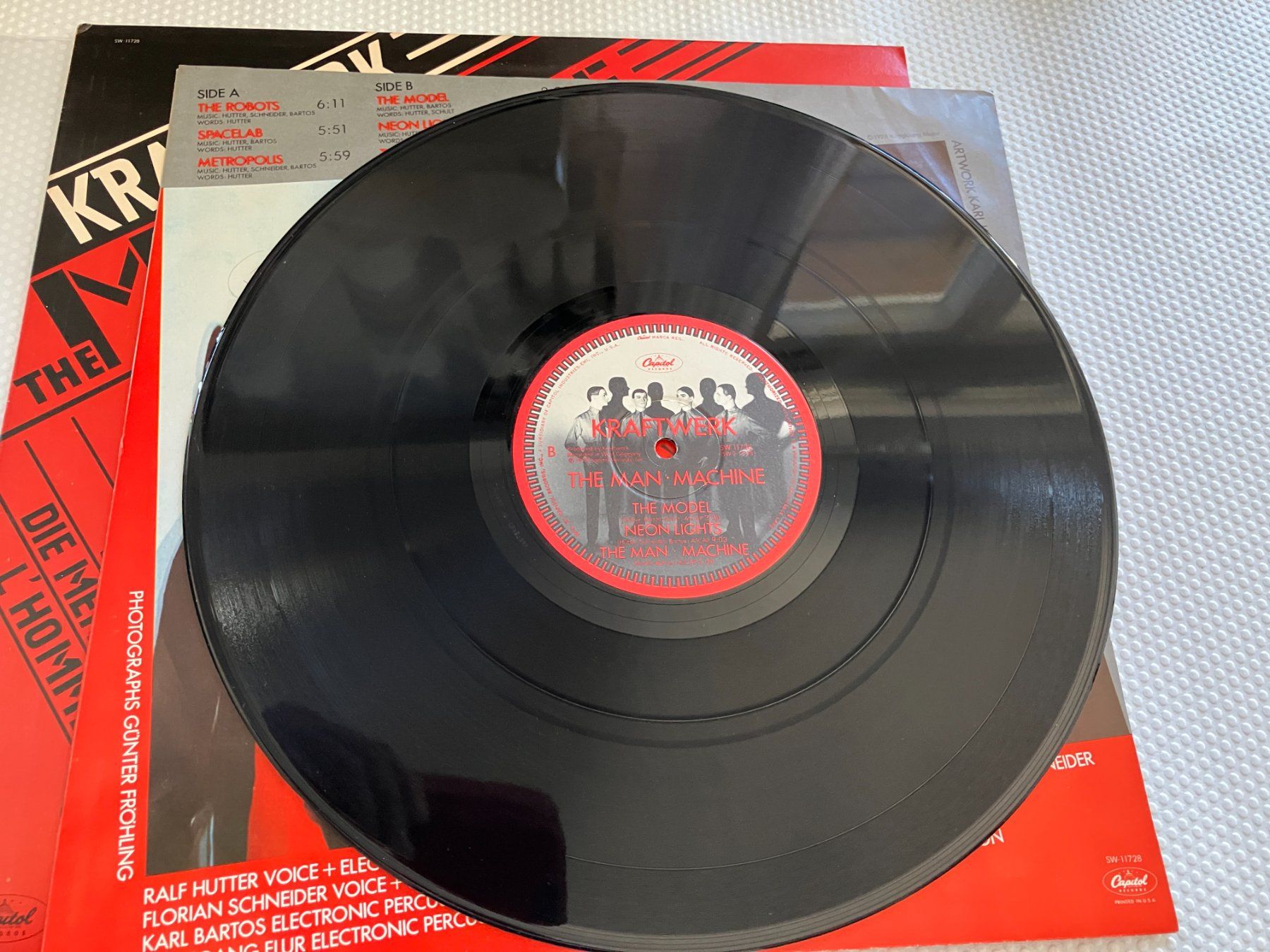 Dischi in vinile: Kraftwerk – Usato da Aarwangen venduto da Jukebox3 7