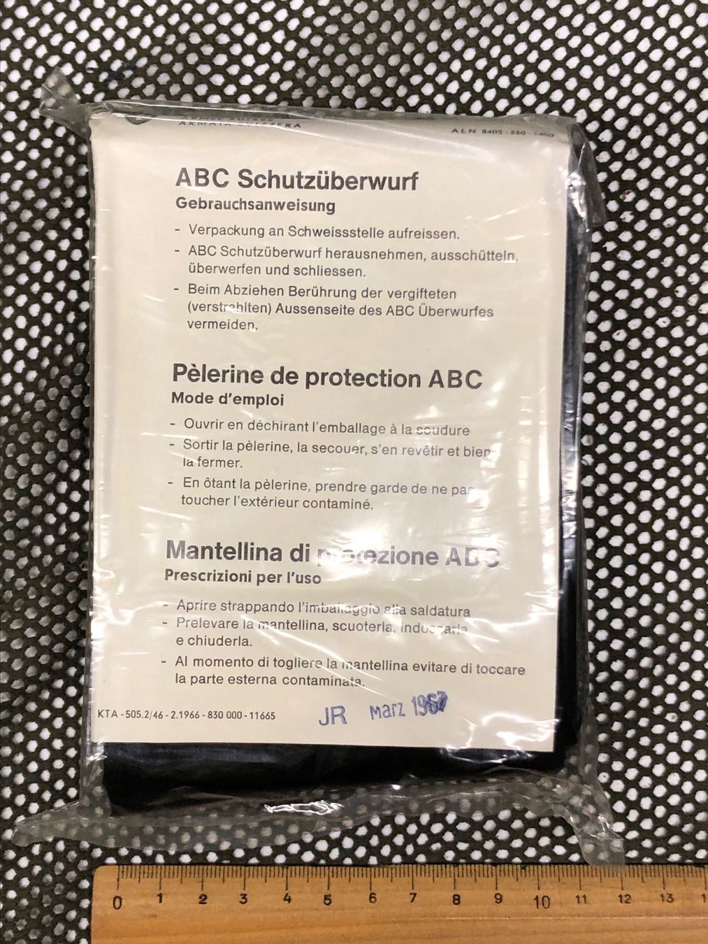 Schweizer Armee Uniformi: Schweizer Armee ABC Schutzüberwurf Atom  Militär Schutzanzug – Nuovo (secondo la descrizione) da Madiswil venduto da TEMISO 2
