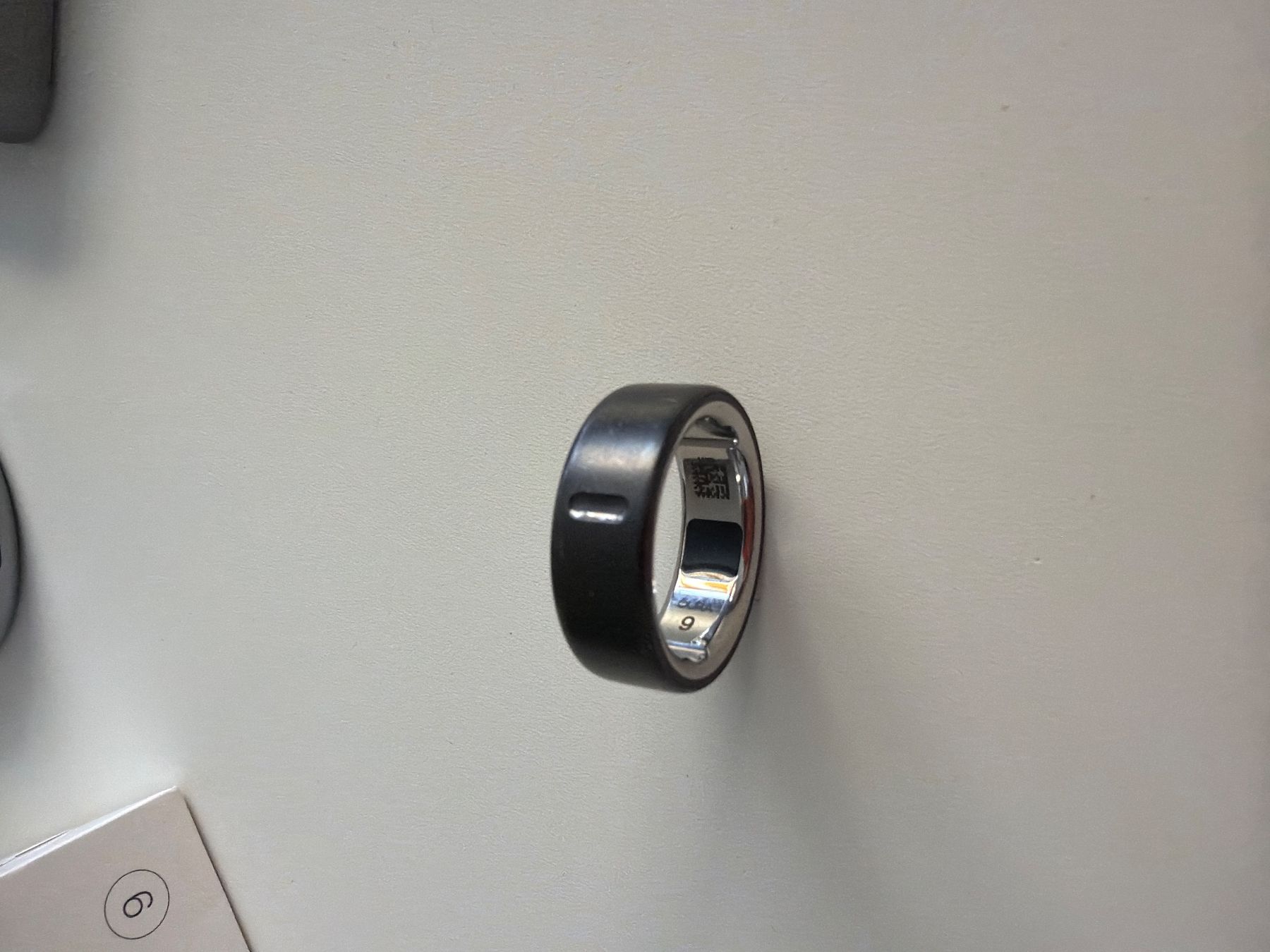 Anelli: Oura Ring 4 stealth / size 9 – Usato da Schötz venduto da Spesso 2