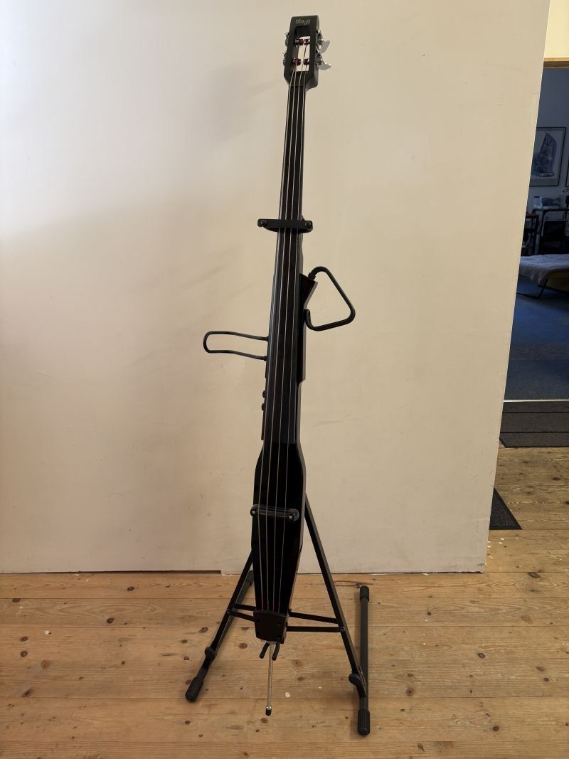 Instruments de musique: Stagg EDB-3/4 Electric Double Bass – D'occasion à Morgarten par Ssolaris