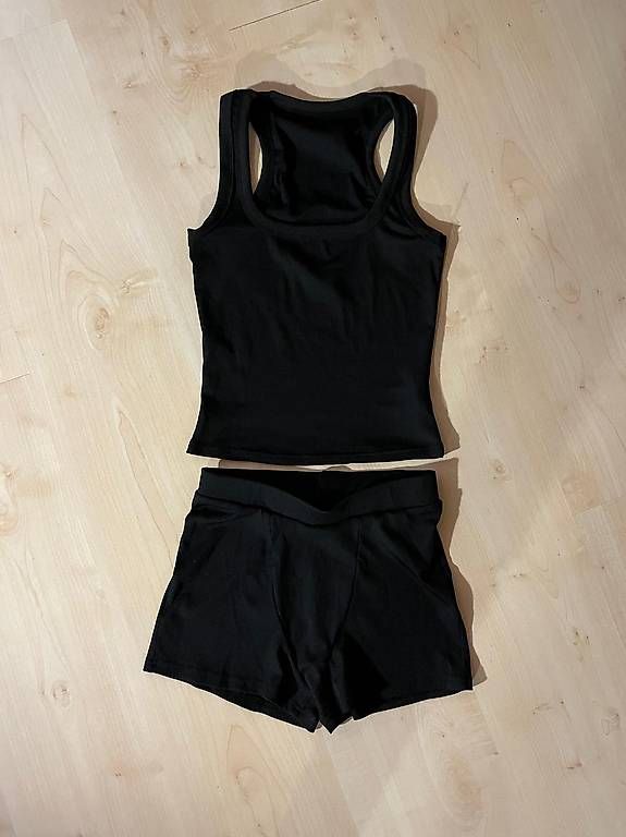 Lotti di vestiti: 2-teiliges schwarzes Set S / Ensemble 2 pièces noir S – Nuovo (secondo la descrizione) da Soral venduto da Diiiiiiiane