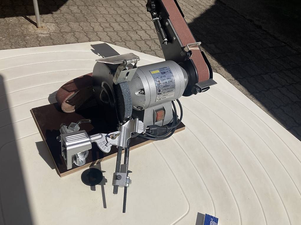 Smerigliatrici & Lucidatrici: Bohrer Schleifmaschine 220 Volt – Usato da Löhningen venduto da Strubi49 1