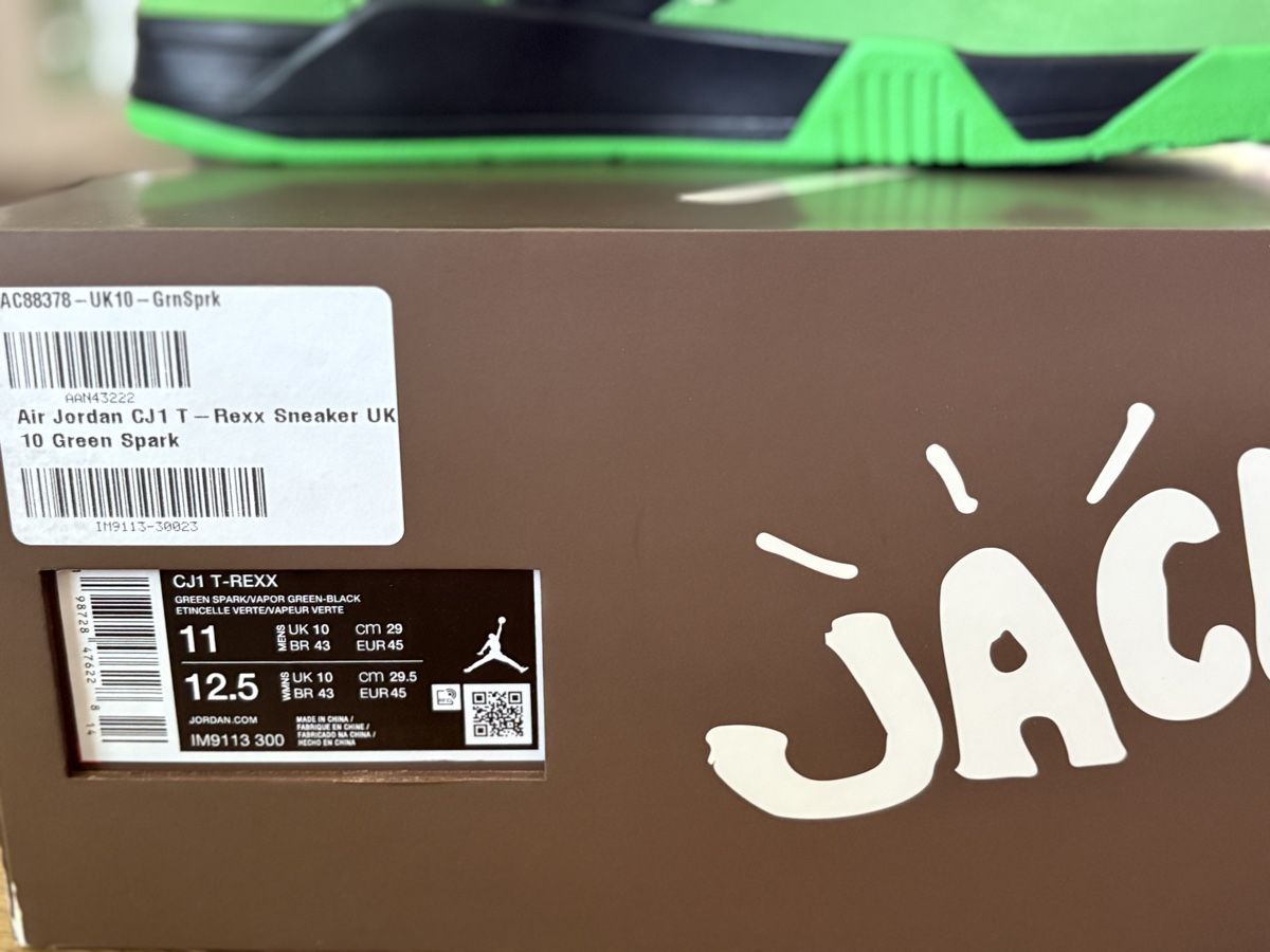 Nike Scarpe da uomo: Jumpman Travis green spark 45eu/11us – Nuovo e nell'imballaggio originale da La Tour-de-Trême venduto da ben_kn6s 9