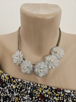 Kette mit Blumen-Anhänger Halskette