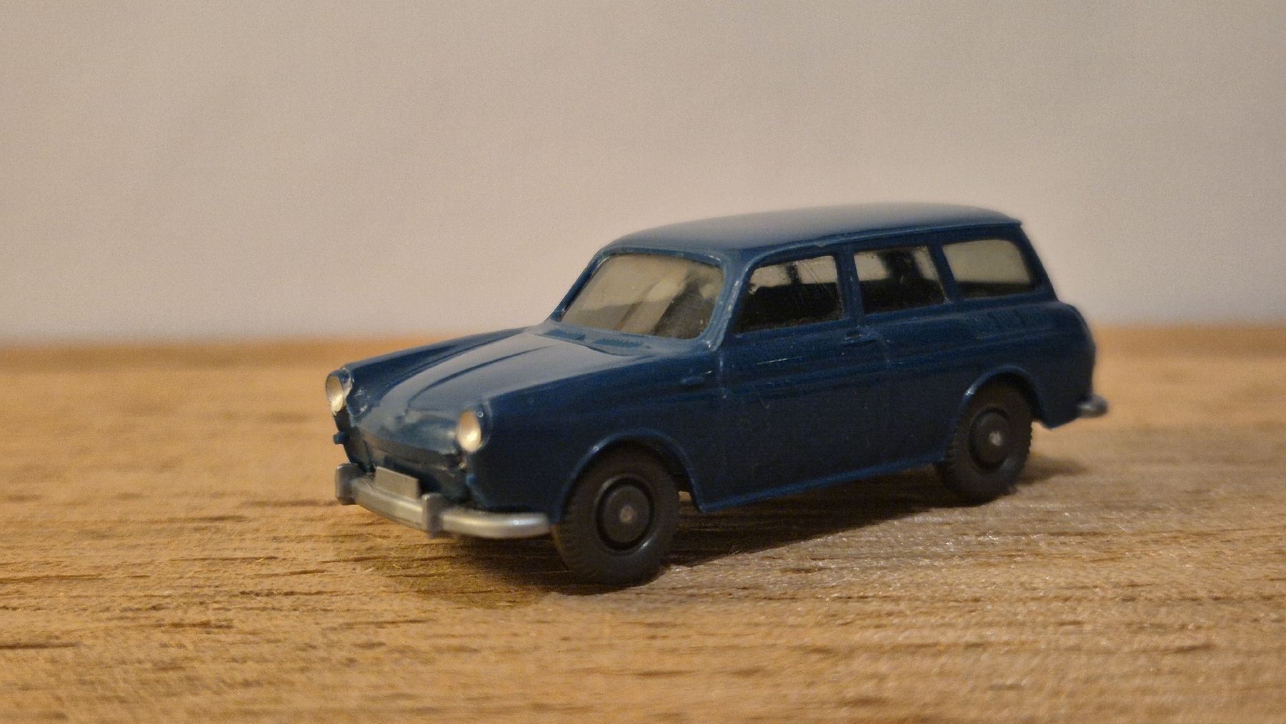 Wiking Modellini d'auto: VW 1600 Variant von Wiking – Usato da Uznach venduto da Katinka83 1